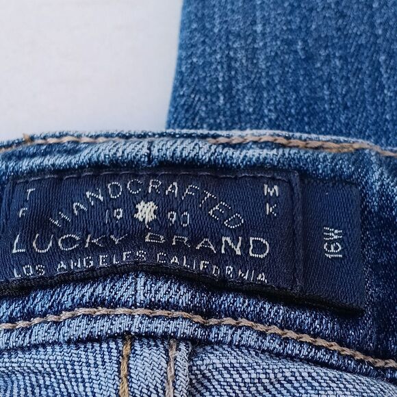 Lucky Brand Emma Crop Jeans-Size 16W-Whiskering-High Rise-Curvy Fit-Minimal - Picture 8 of 9